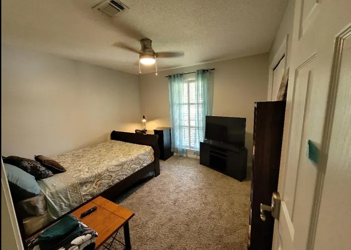 Bedroom Four Minutes From